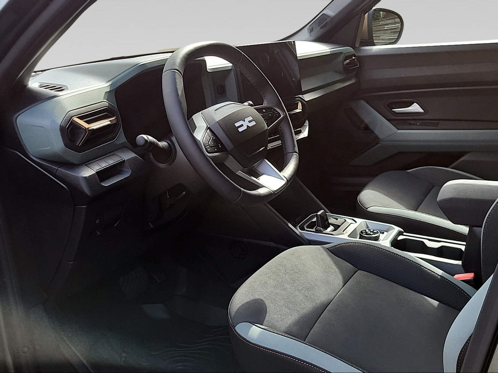 DACIA DUSTER Extreme hybrid 150 4x4, Hybride Léger Essence/Électricité, Voiture nouvelle, Automatique - 4