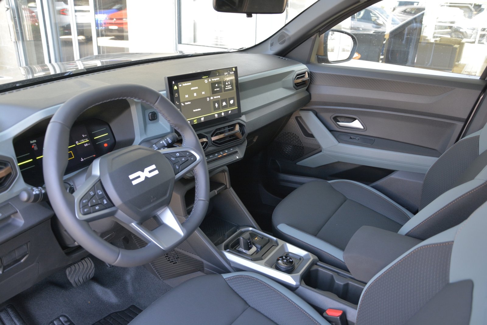 DACIA DUSTER extreme hybrid 150 4x4, Hybride Intégral Essence/Électricité, Voiture nouvelle, Automatique - 5