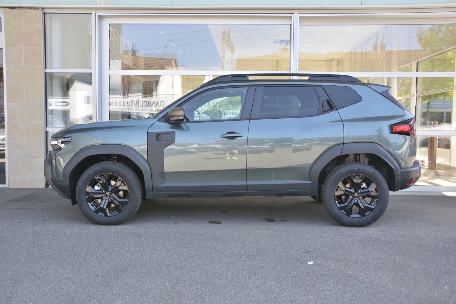 DACIA DUSTER extreme hybrid 150 4x4, Hybride Intégral Essence/Électricité, Voiture nouvelle, Automatique - 3