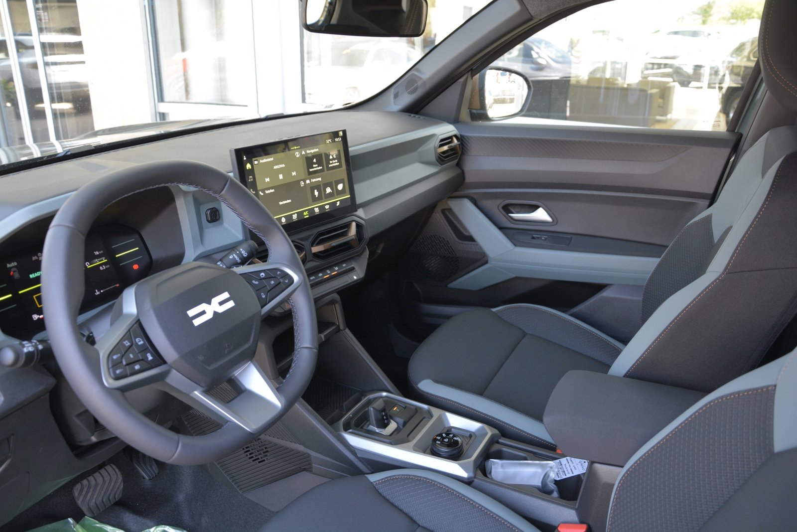 DACIA DUSTER extreme hybrid 150 4x4, Hybride Intégral Essence/Électricité, Voiture nouvelle, Automatique - 5