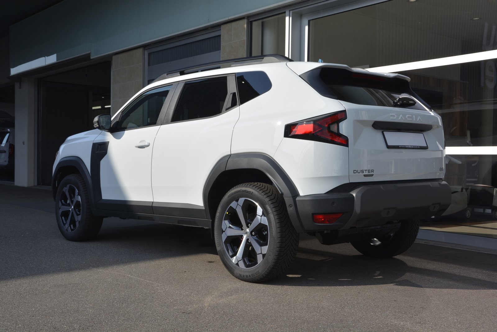 DACIA DUSTER journey hybrid 150 4x4 Automat, Full-Hybrid Petrol/Electric, New car, Automatic - 4