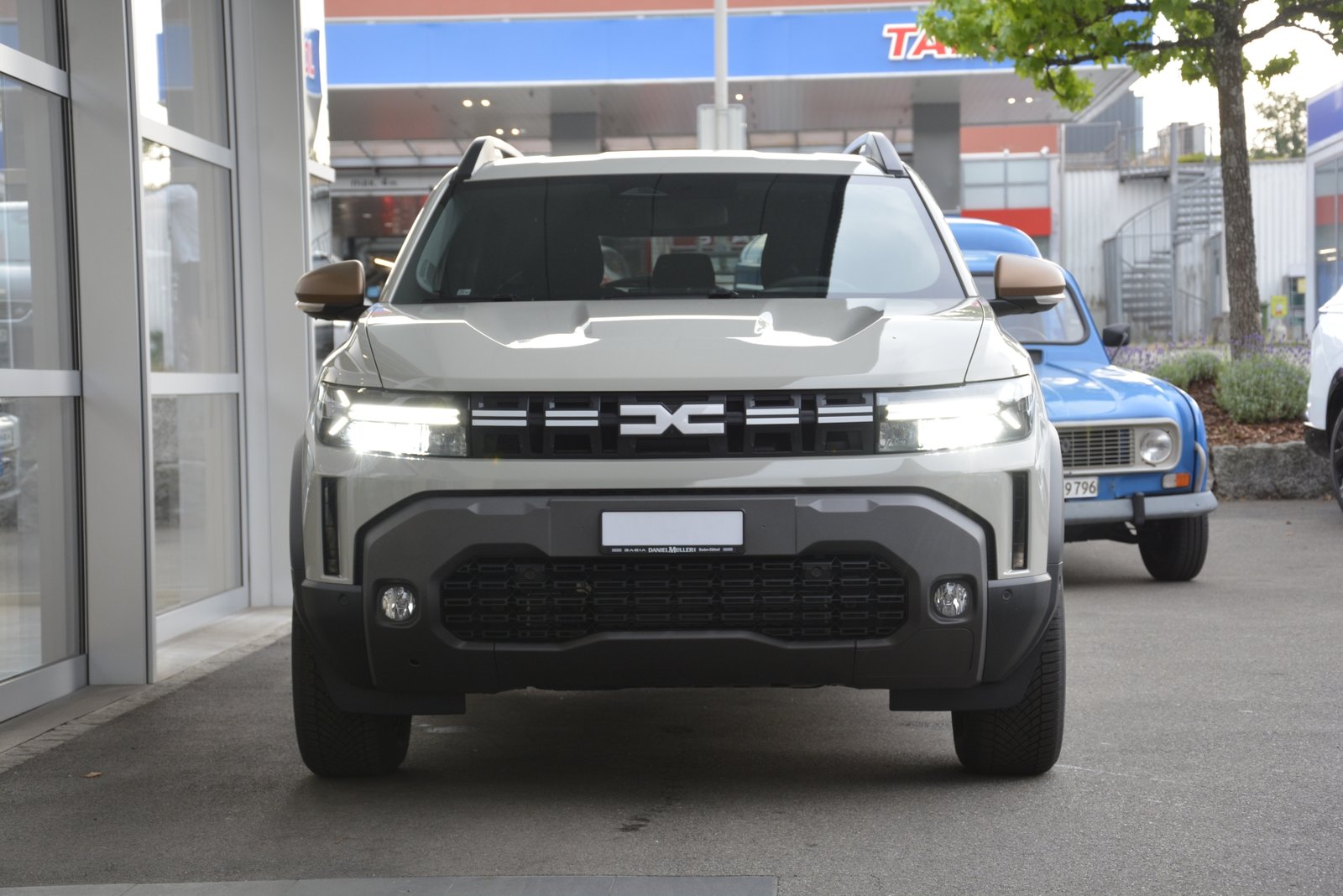 DACIA DUSTER extreme hybrid 150 4x4 Automat, Full-Hybrid Petrol/Electric, New car, Automatic - 2