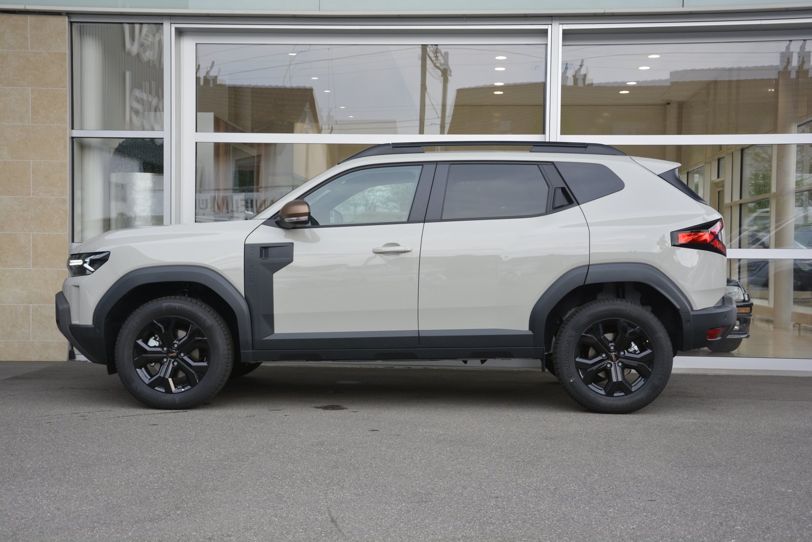 DACIA DUSTER extreme hybrid 150 4x4 Automat, Full-Hybrid Petrol/Electric, New car, Automatic - 3