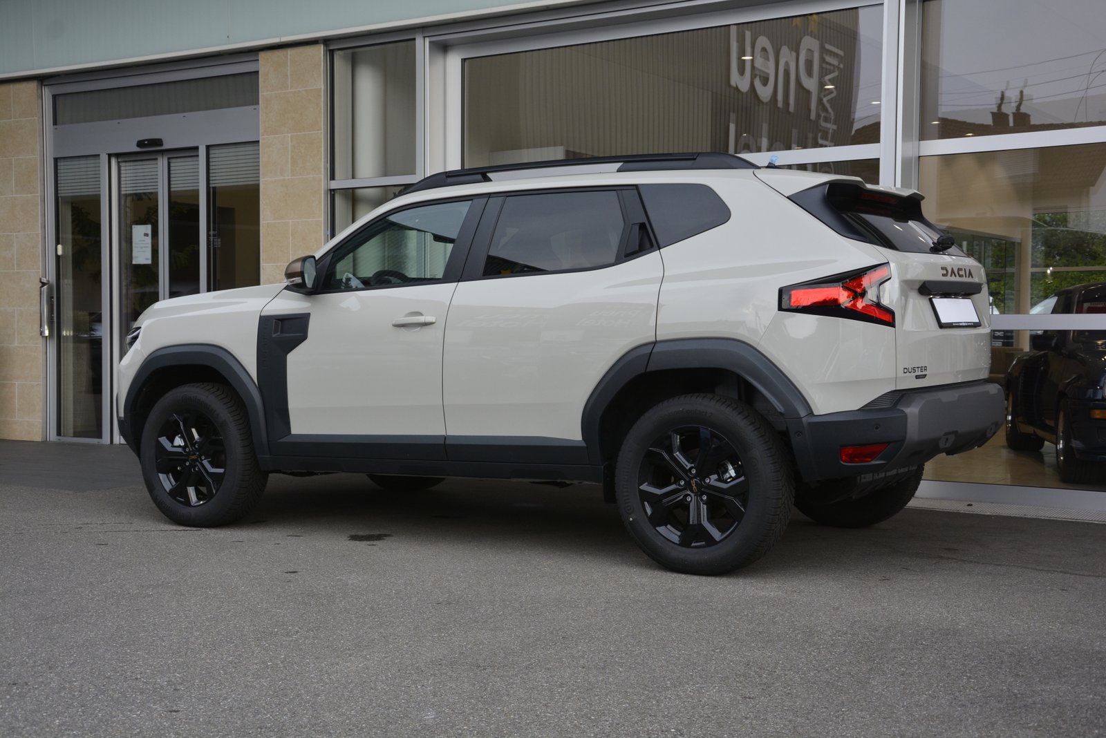 DACIA DUSTER extreme hybrid 150 4x4 Automat, Full-Hybrid Petrol/Electric, New car, Automatic - 4