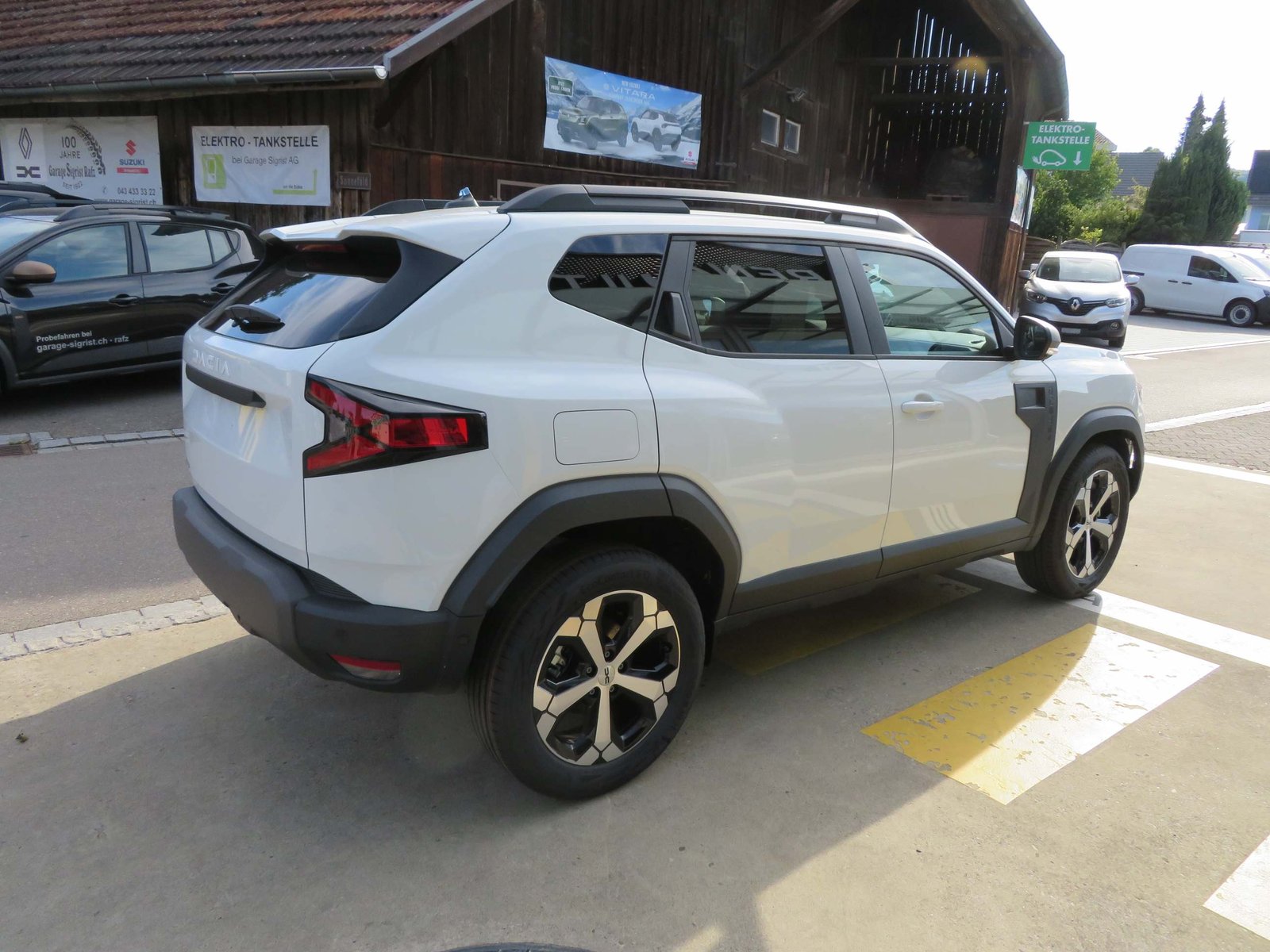 DACIA Duster 1.8 Hybrid Journey, Full-Hybrid Petrol/Electric, New car, Automatic - 6