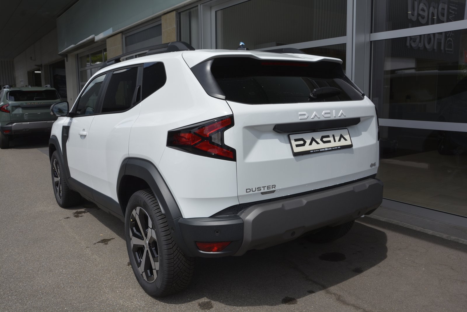 DACIA DUSTER journey hybrid 150 4x4 Automat, Full-Hybrid Petrol/Electric, New car, Automatic - 4