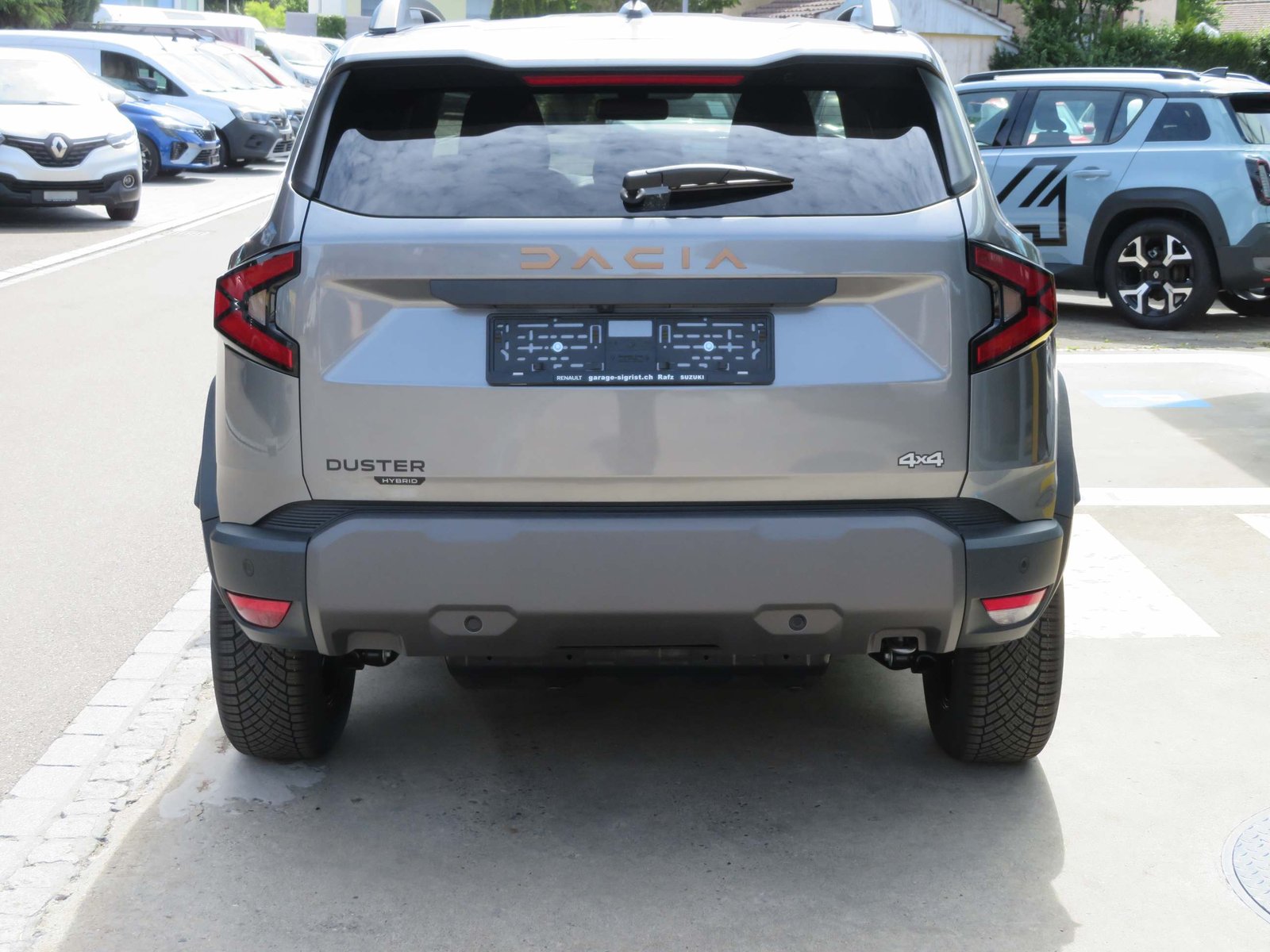 DACIA Duster 1.2 Hybrid Extreme 4WD, Hybride Intégral Essence/Électricité, Voiture nouvelle, Automatique - 7