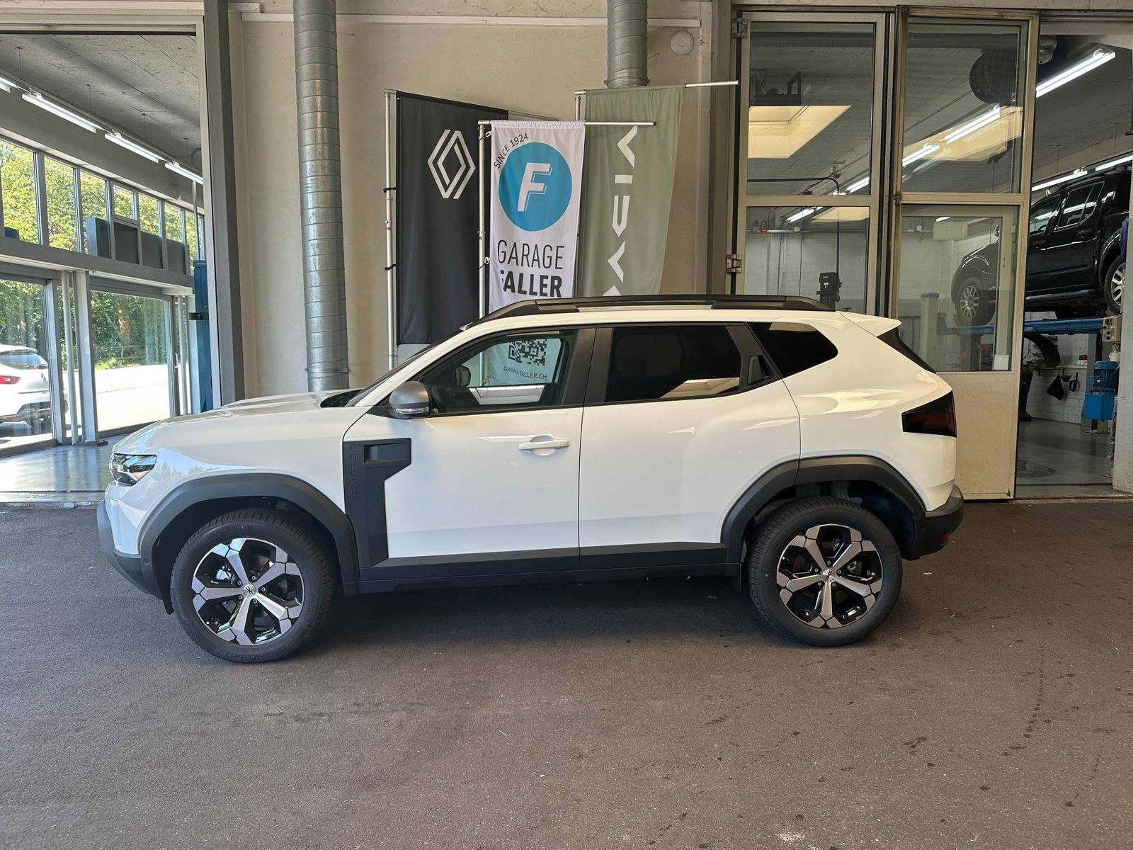 DACIA DUSTER journey hybrid 150 4x4, Full-Hybrid Petrol/Electric, New car, Automatic - 2
