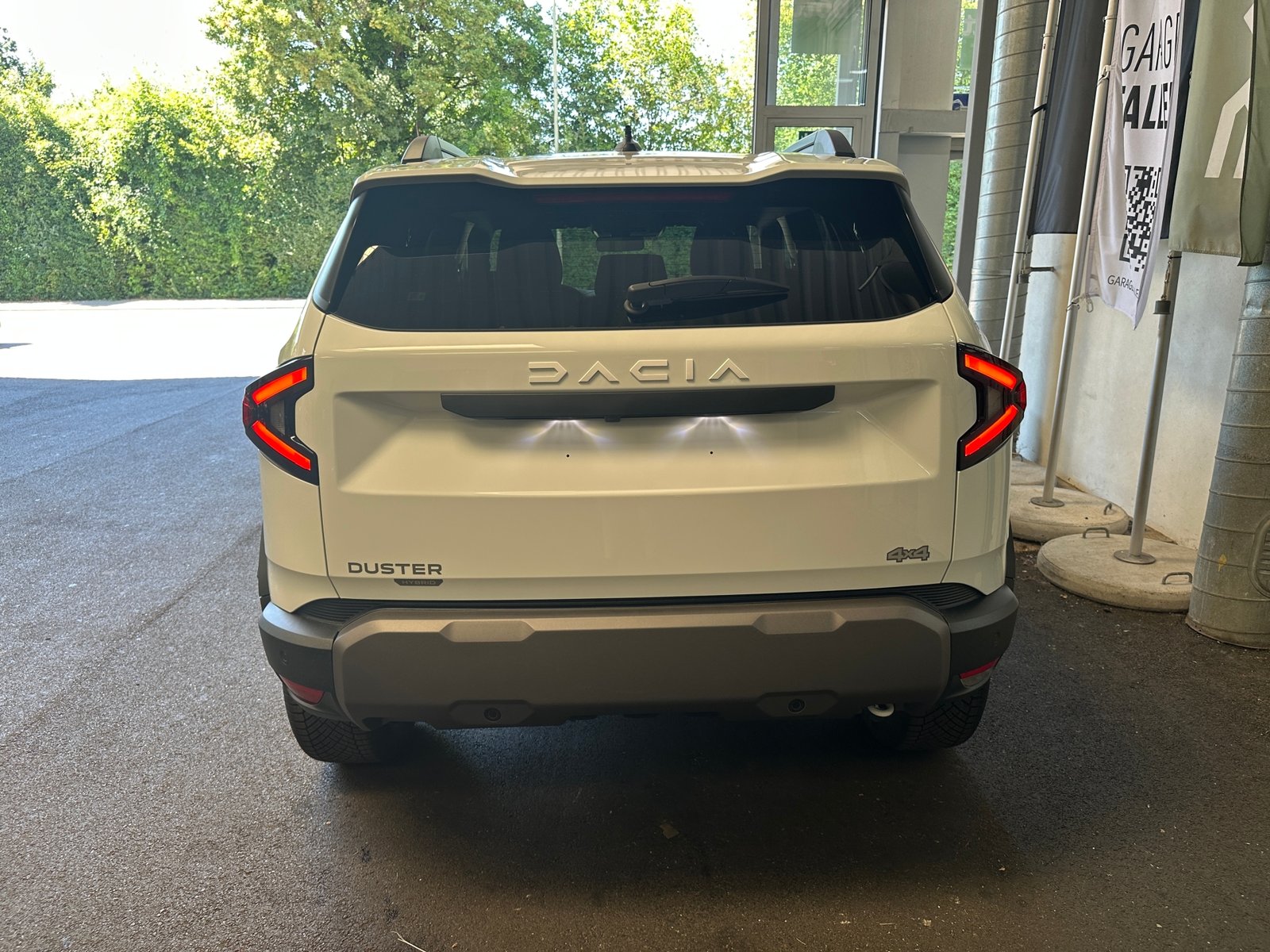 DACIA DUSTER journey hybrid 150 4x4, Full-Hybrid Petrol/Electric, New car, Automatic - 4