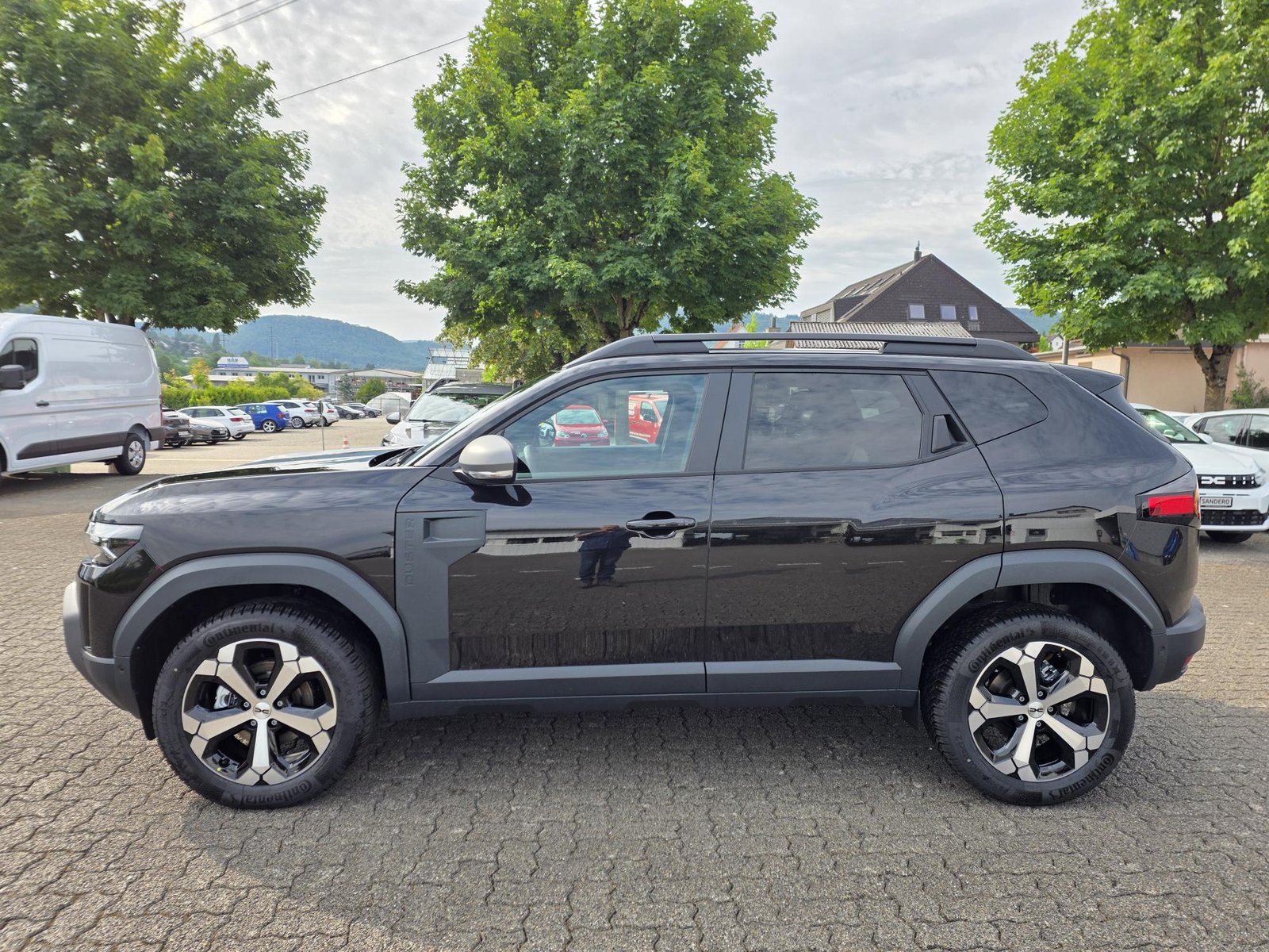 DACIA Duster 1.2 Hybrid Journey 4WD, Voll-Hybrid Benzin/Elektro, Neuwagen, Automatik - 2