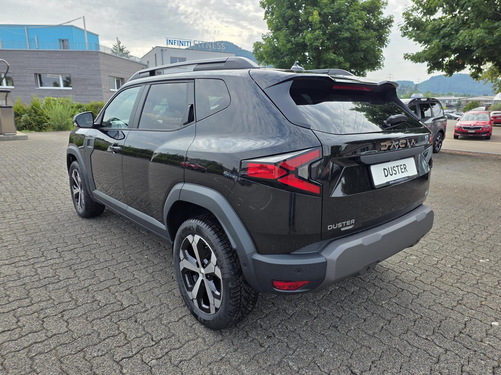 DACIA Duster 1.2 Hybrid Journey 4WD, Voll-Hybrid Benzin/Elektro, Neuwagen, Automatik - 3