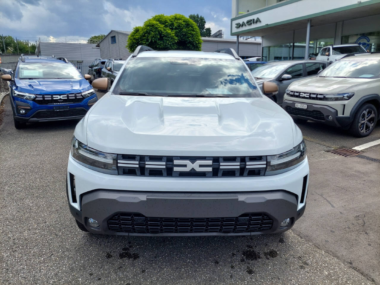DACIA Duster 1.2 Hybrid Extreme 4WD, Voll-Hybrid Benzin/Elektro, Neuwagen, Automatik - 2