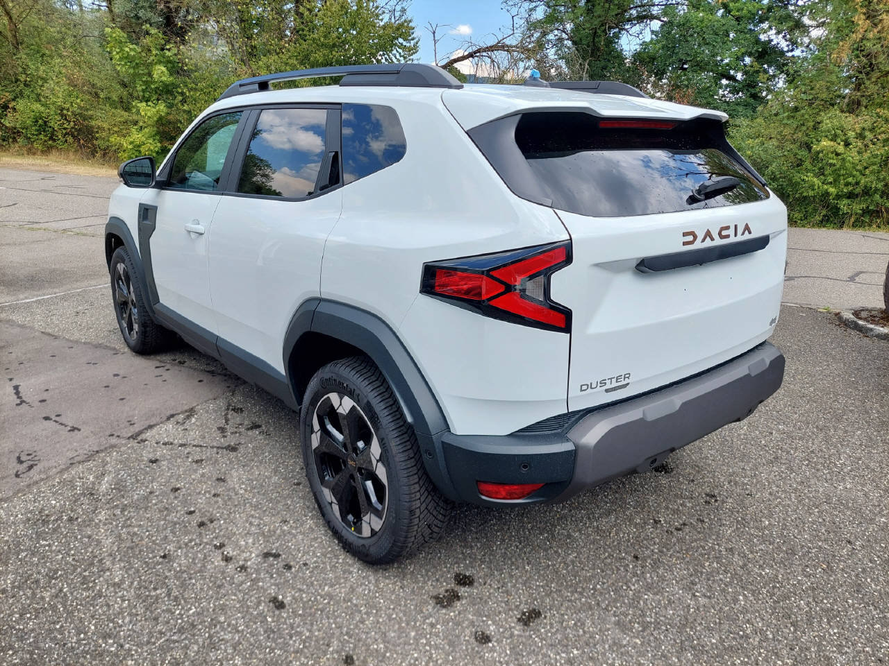 DACIA Duster 1.2 Hybrid Extreme 4WD, Voll-Hybrid Benzin/Elektro, Neuwagen, Automatik - 4