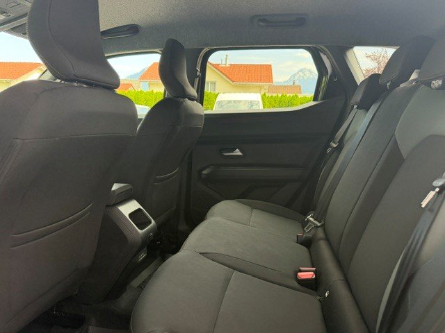 DACIA Duster 1.2 Hybrid Extreme 4WD, Full-Hybrid Petrol/Electric, New car, Automatic - 7