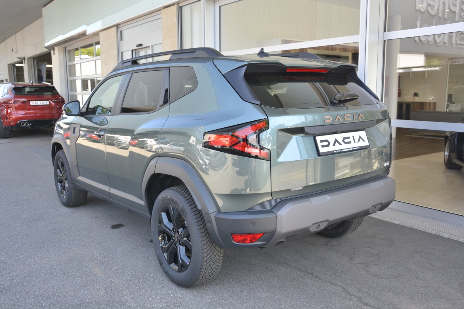 DACIA DUSTER extreme hybrid 150 4x4, Full-Hybrid Petrol/Electric, New car, Automatic - 4