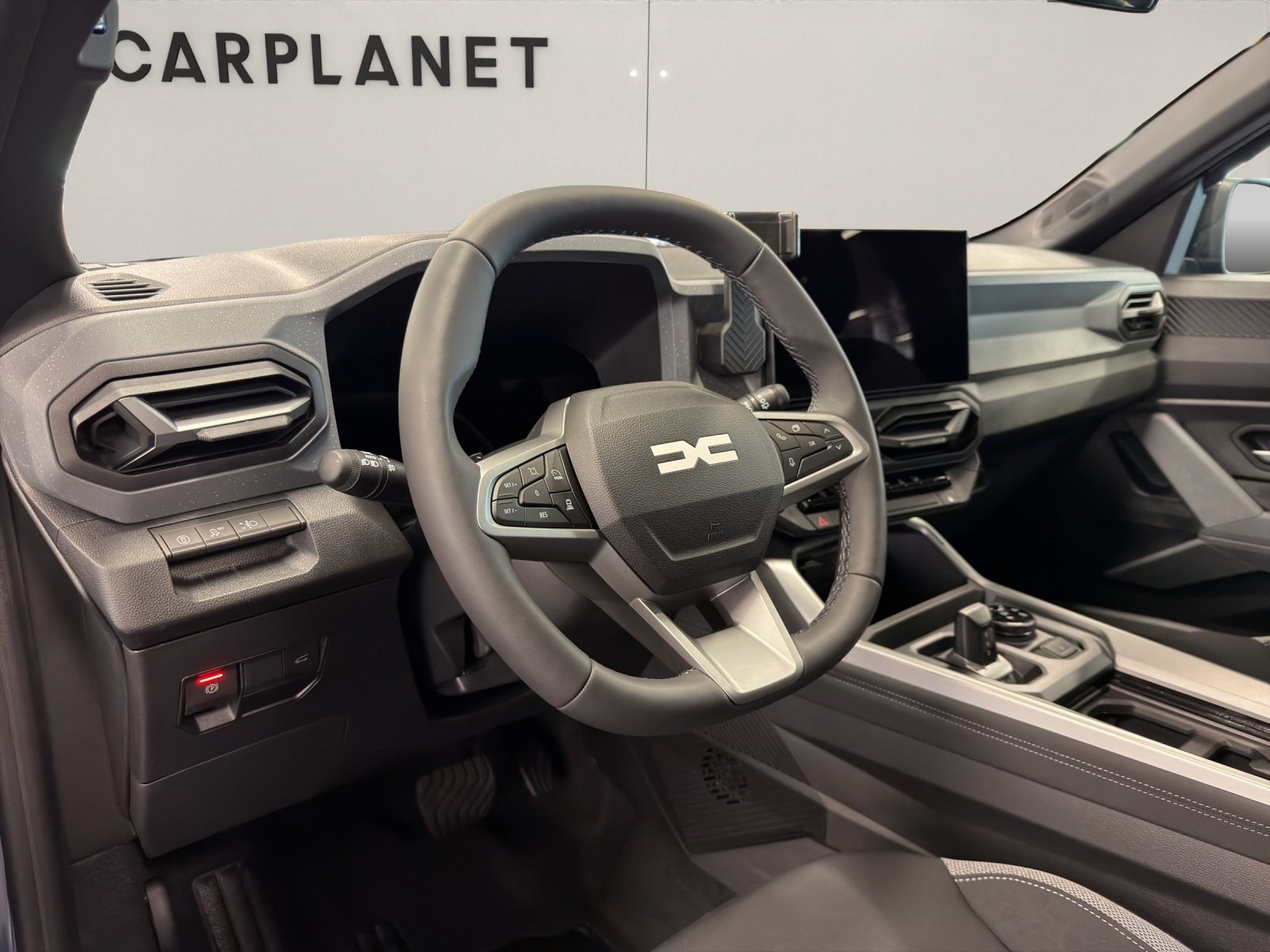 DACIA Duster 1.2 Hybrid Journey 4WD, Full-Hybrid Petrol/Electric, New car, Automatic - 6