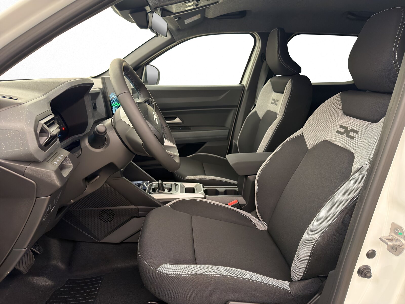 DACIA Duster 1.8 Hybrid Journey, Voll-Hybrid Benzin/Elektro, Neuwagen, Automatik - 7