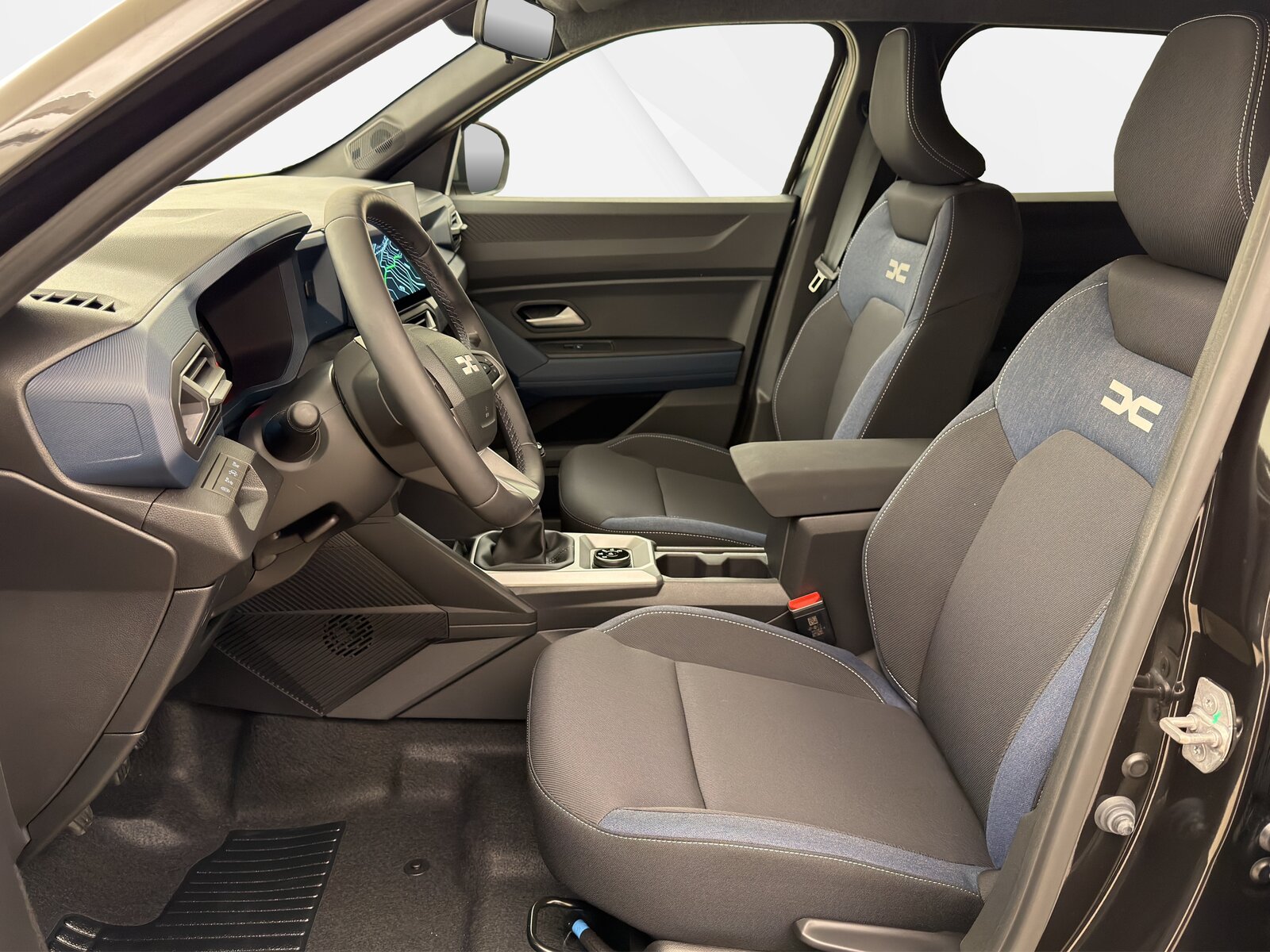 DACIA Duster 1.2 TCe Journey 4WD, Mild-Hybrid Benzin/Elektro, Neuwagen, Handschaltung - 7