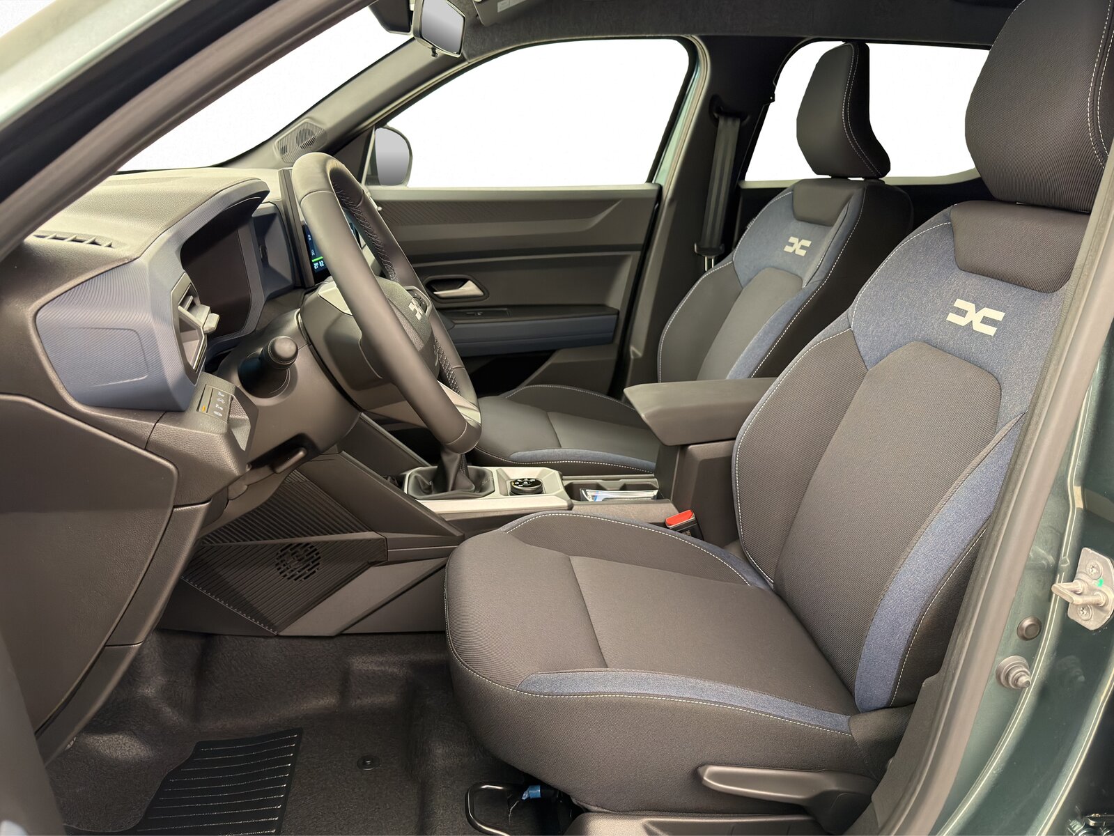 DACIA Duster 1.2 TCe Journey 4WD, Mild-Hybrid Benzin/Elektro, Neuwagen, Handschaltung - 7
