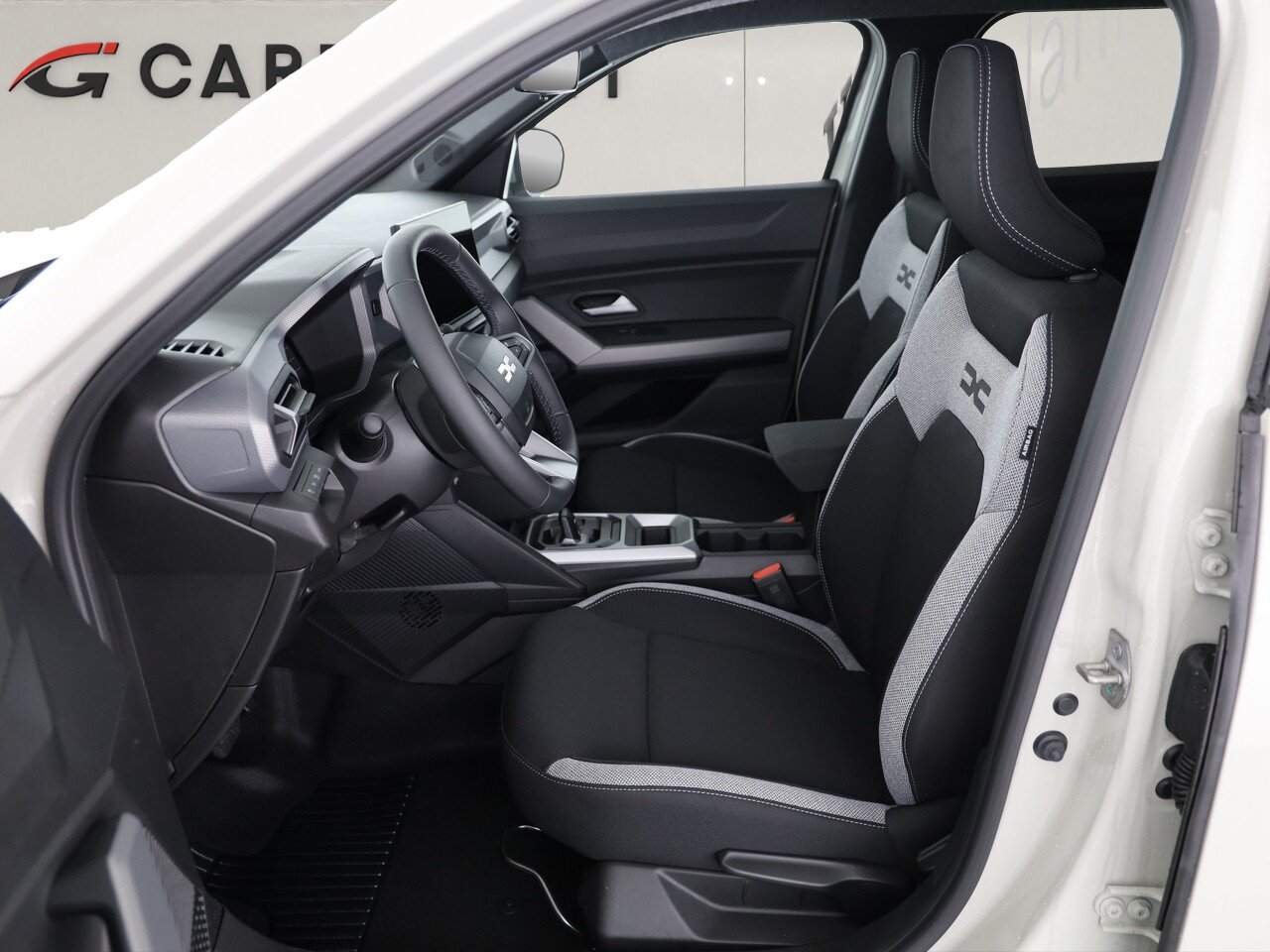 DACIA Duster 1.8 Hybrid Journey, Hybride Intégral Essence/Électricité, Voiture nouvelle, Automatique - 6