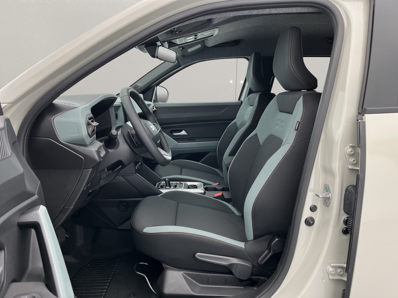 DACIA Duster 1.2 Hybrid Extreme 4WD, Full-Hybrid Petrol/Electric, New car, Automatic - 7