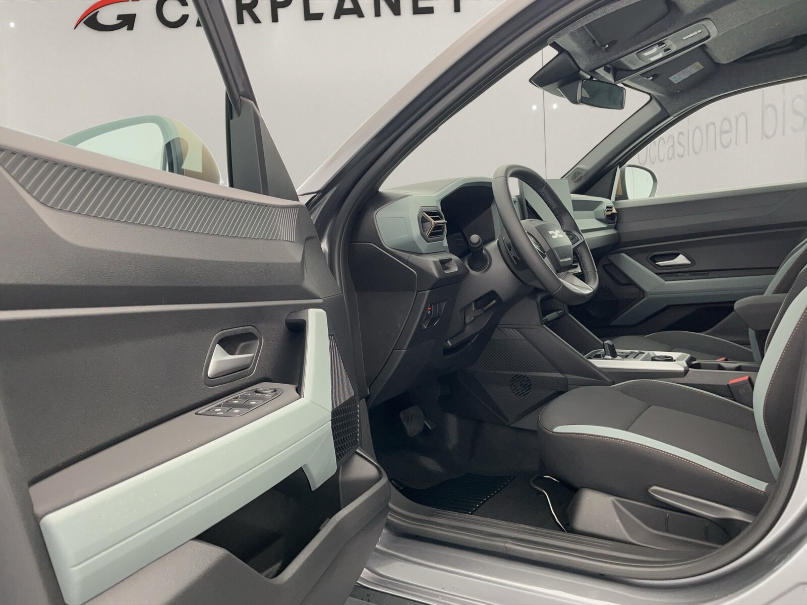 DACIA Duster 1.2 Hybrid Extreme 4WD, Hybride Intégral Essence/Électricité, Voiture nouvelle, Automatique - 7