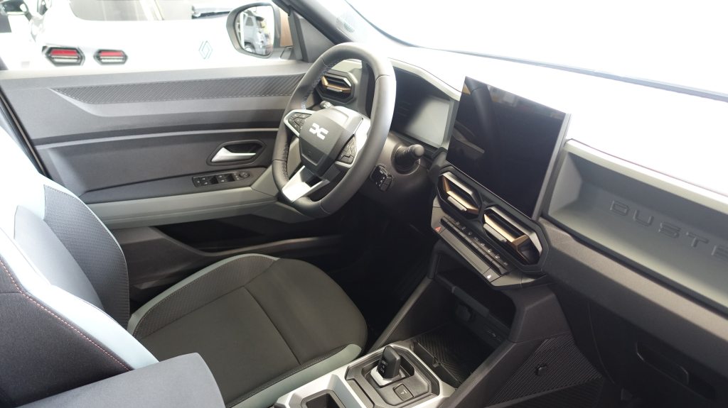 DACIA DUSTER 1.8 Hybrid Extreme, Full-Hybrid Petrol/Electric, New car, Automatic - 5