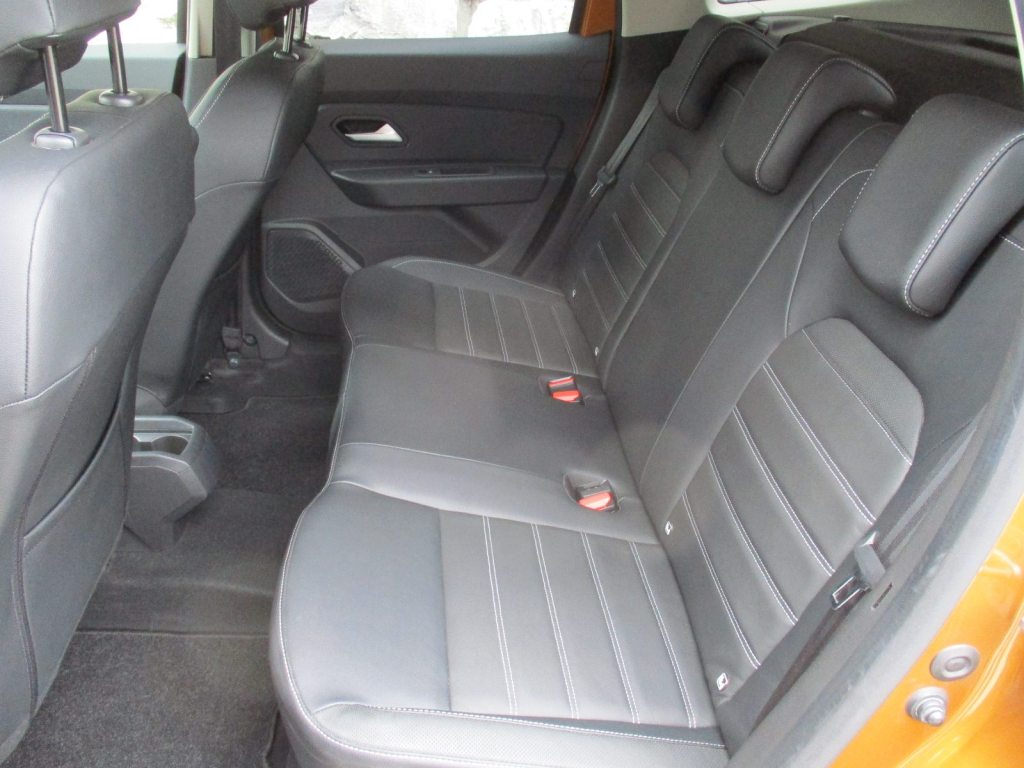 DACIA 1.6 Prestige 4WD, Petrol, Second hand / Used, Manual - 6