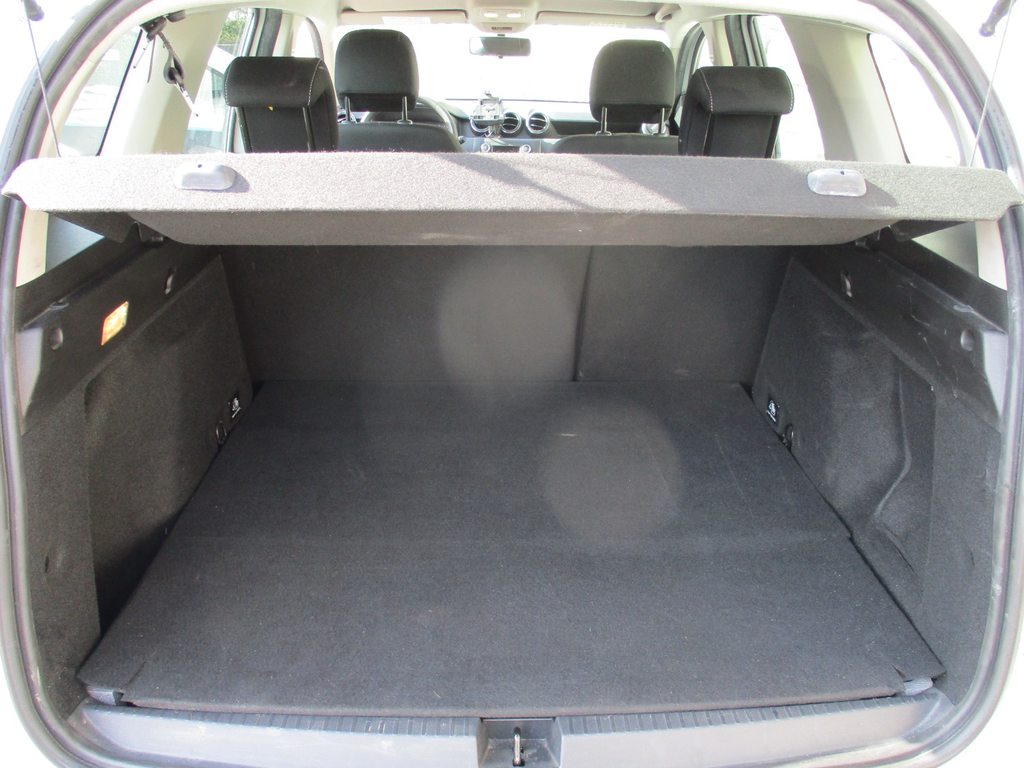 DACIA Duster 1.3 TCe Comfort 4WD, Essence, Occasion / Utilisé, Manuelle - 6
