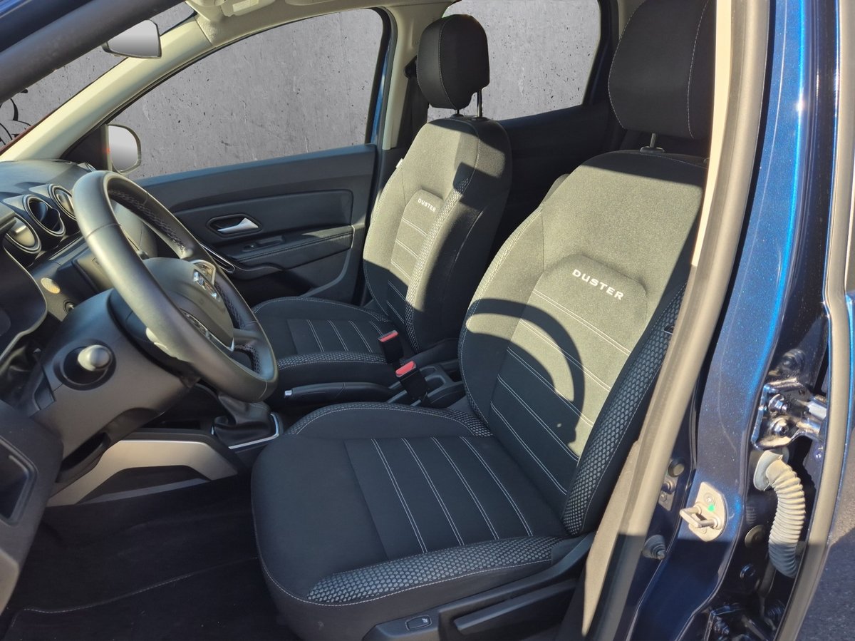 DACIA Duster TCe 150 Prestige 4x4, Benzin, Occasion / Gebraucht, Handschaltung - 6