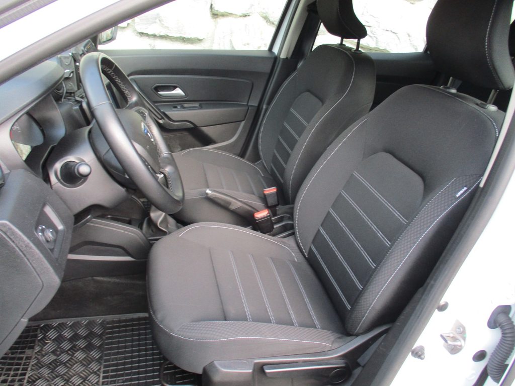 DACIA Duster 1.3 TCe 150 Comfort 4WD, Essence, Occasion / Utilisé, Manuelle - 5