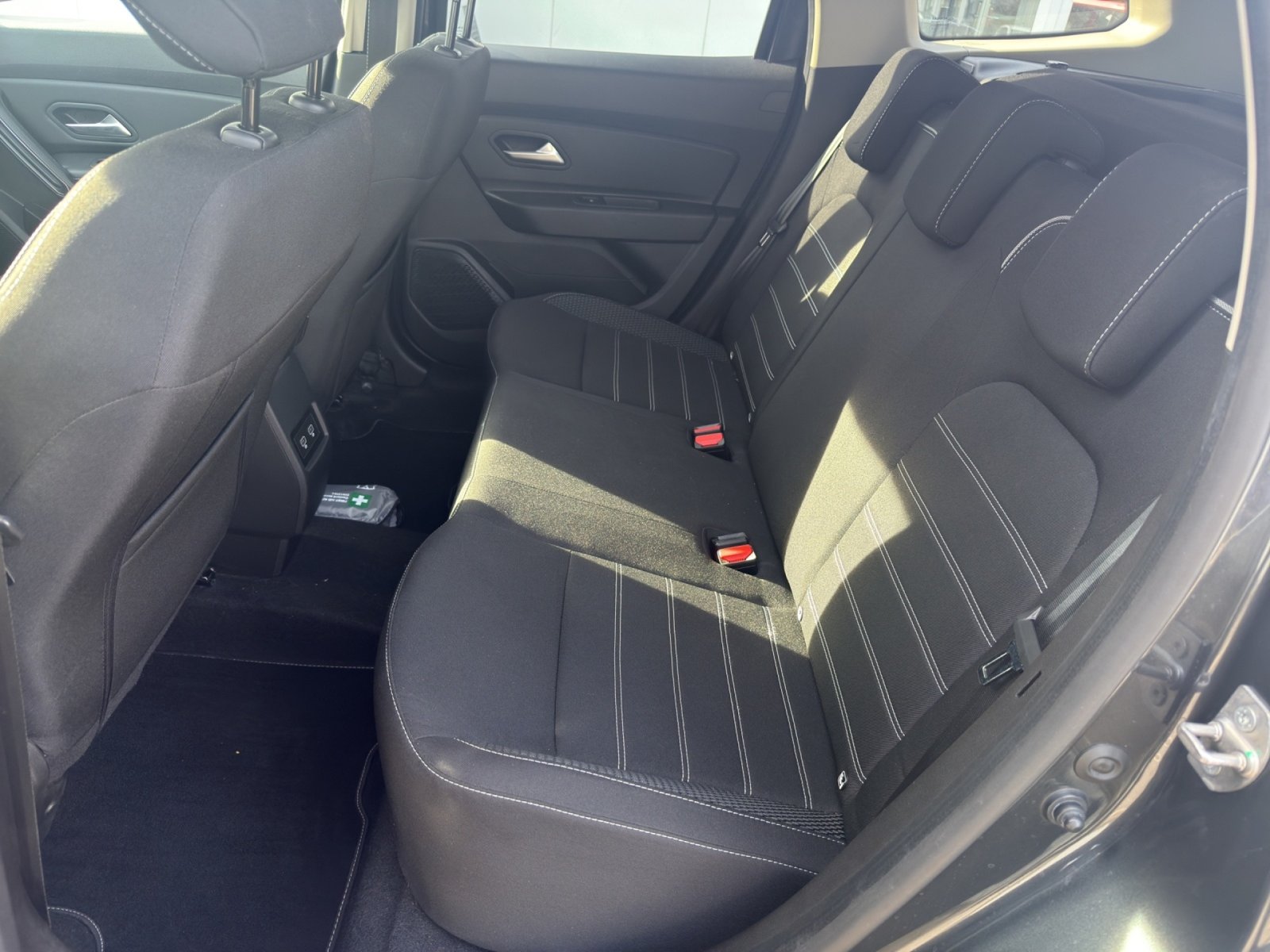 DACIA Duster 1.3 TCe 150 Prestige 4WD, Benzin, Occasion / Gebraucht, Handschaltung - 6