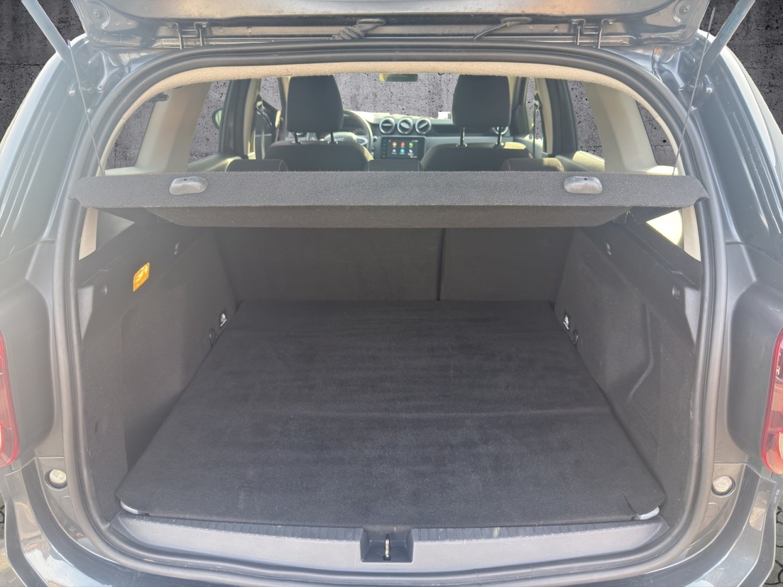 DACIA Duster 1.3 TCe 150 Prestige 4WD, Benzin, Occasion / Gebraucht, Handschaltung - 7