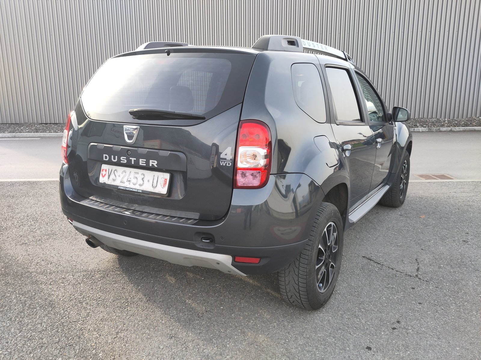 DACIA Duster 1.2 T Fischer man's Friend 4x4, Essence, Occasion / Utilisé, Manuelle - 4