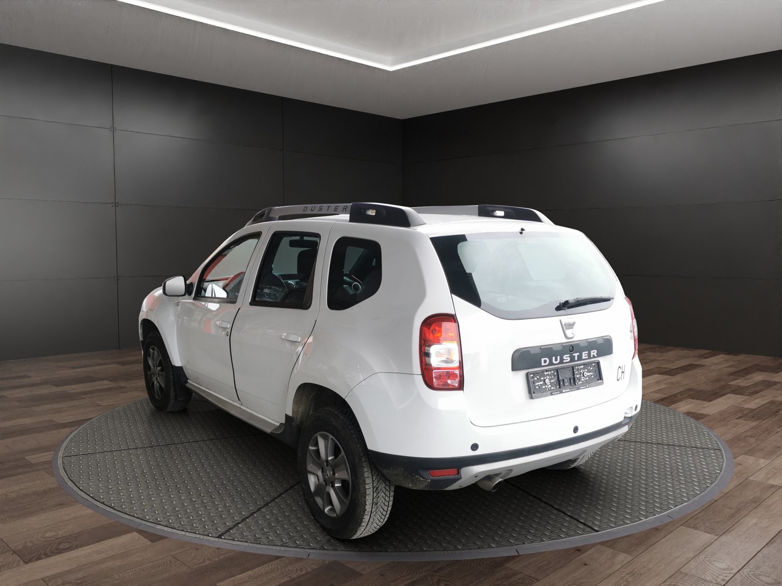 DACIA Duster 1.2 T Celebration 4x4, Essence, Occasion / Utilisé, Manuelle - 7