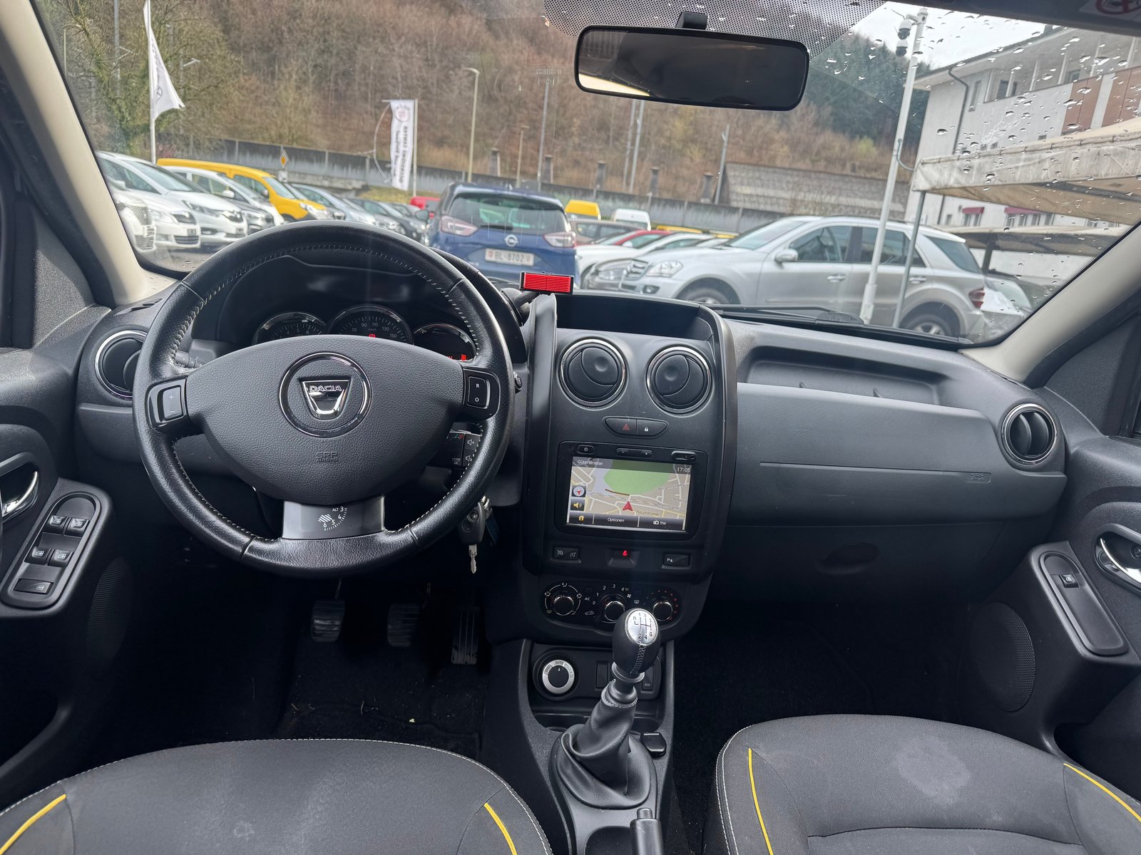 DACIA Duster 1.6 4x4, Petrol, Second hand / Used, Manual - 7