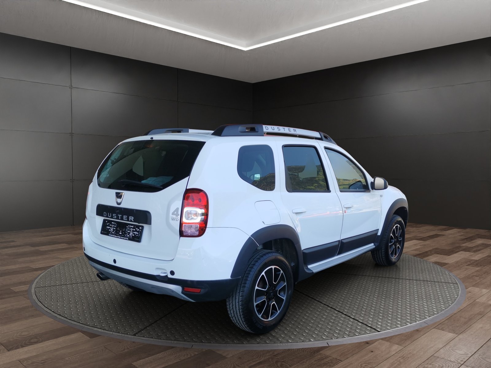 DACIA Duster 1.2 T Urban Explorer 4x4, Petrol, Second hand / Used, Manual - 6