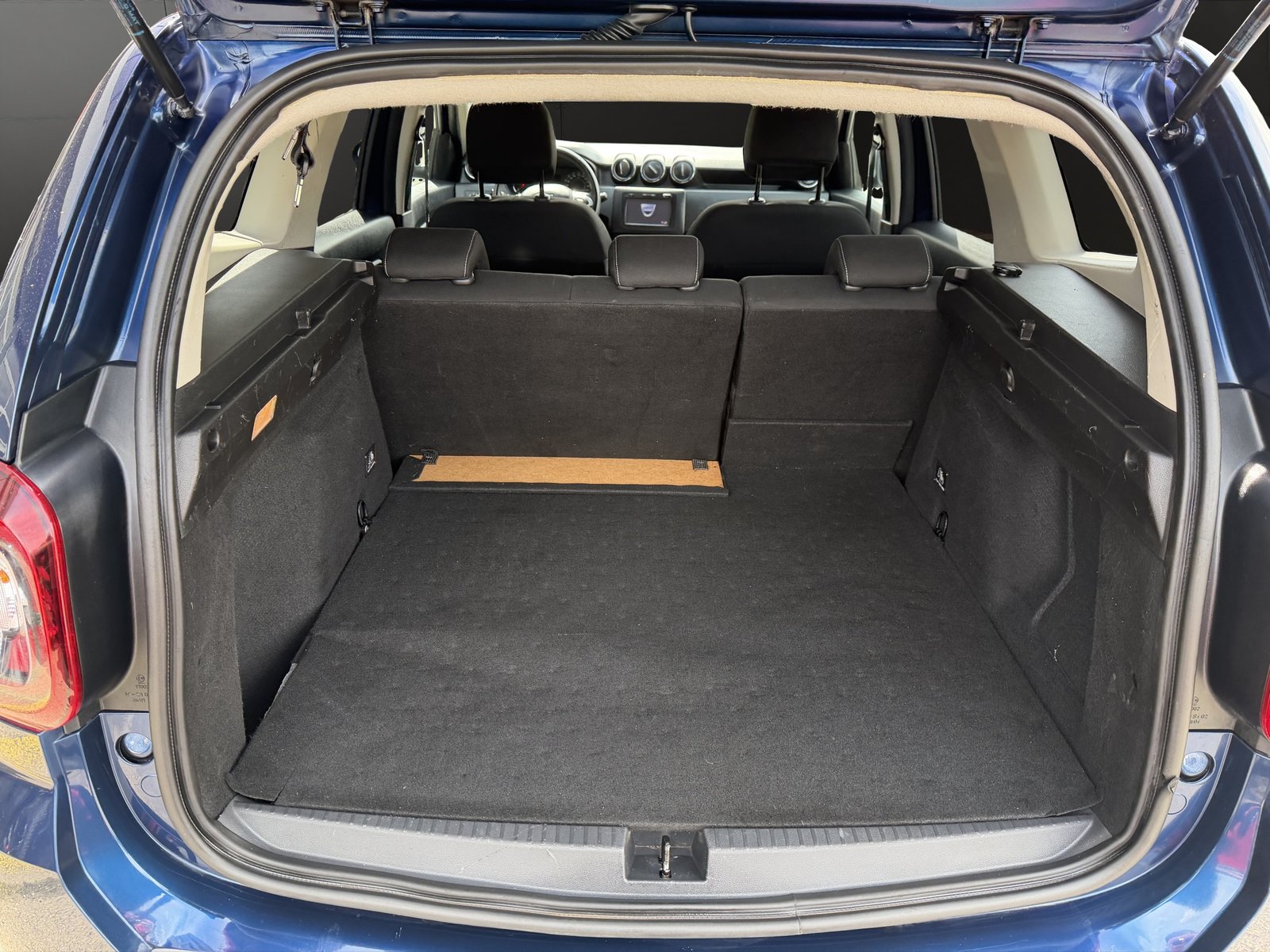 DACIA Duster 1.2T Prestige 4x4, Essence, Occasion / Utilisé, Manuelle - 7