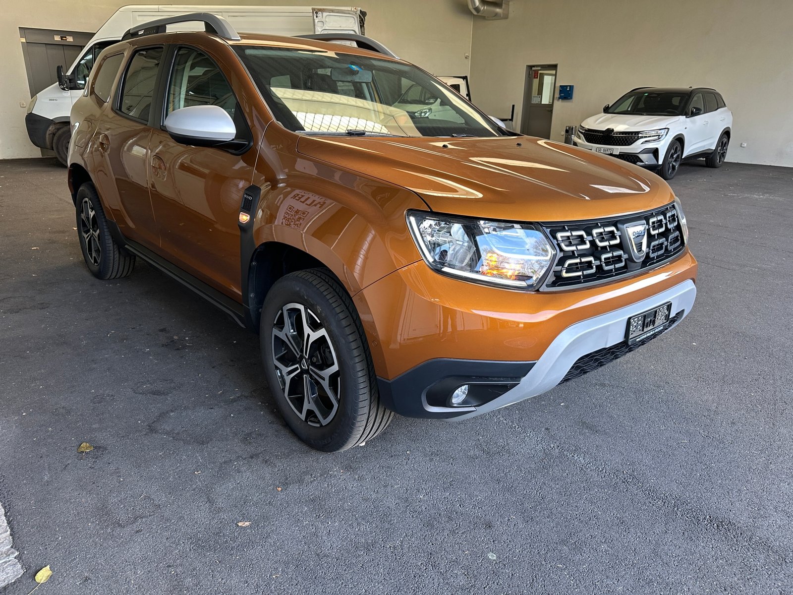 DACIA Duster 1.6 Prestige 4WD, Petrol, Second hand / Used, Manual - 6