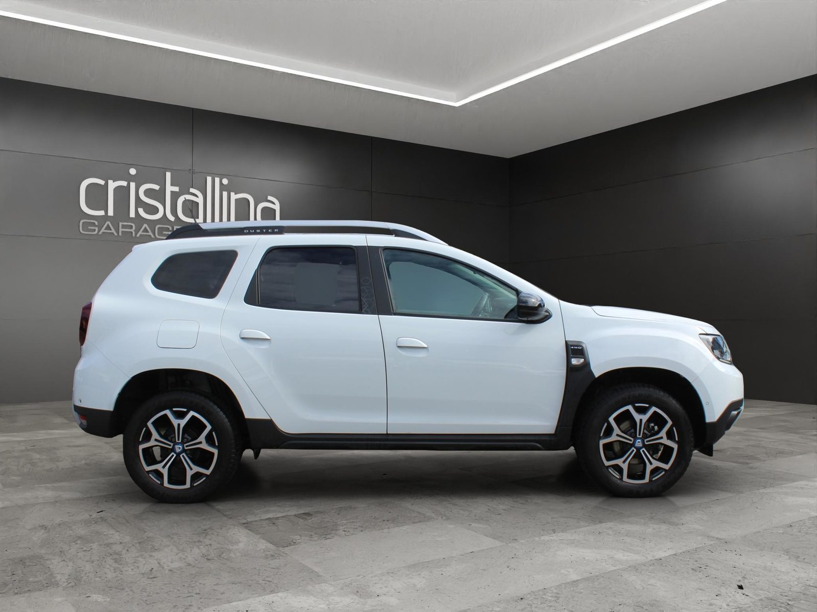 DACIA Duster 1.3 TCe Celebration 4WD, Essence, Occasion / Utilisé, Manuelle - 5