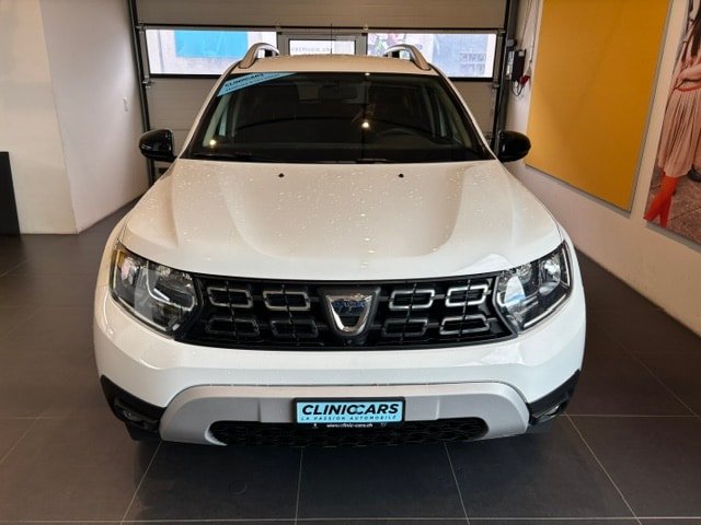 DACIA Duster TCe 150 Celebration 4x4, Petrol, Second hand / Used, Manual - 3