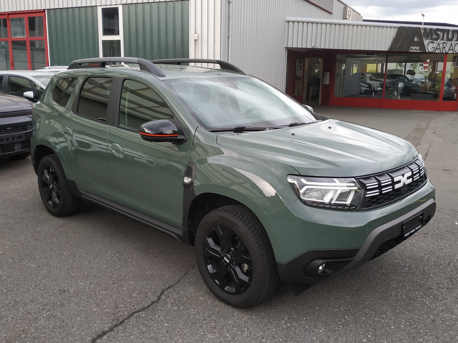 DACIA Duster TCe 150 Extreme EDC 4x2 Automat, Benzin, Occasion / Gebraucht, Automatik - 2