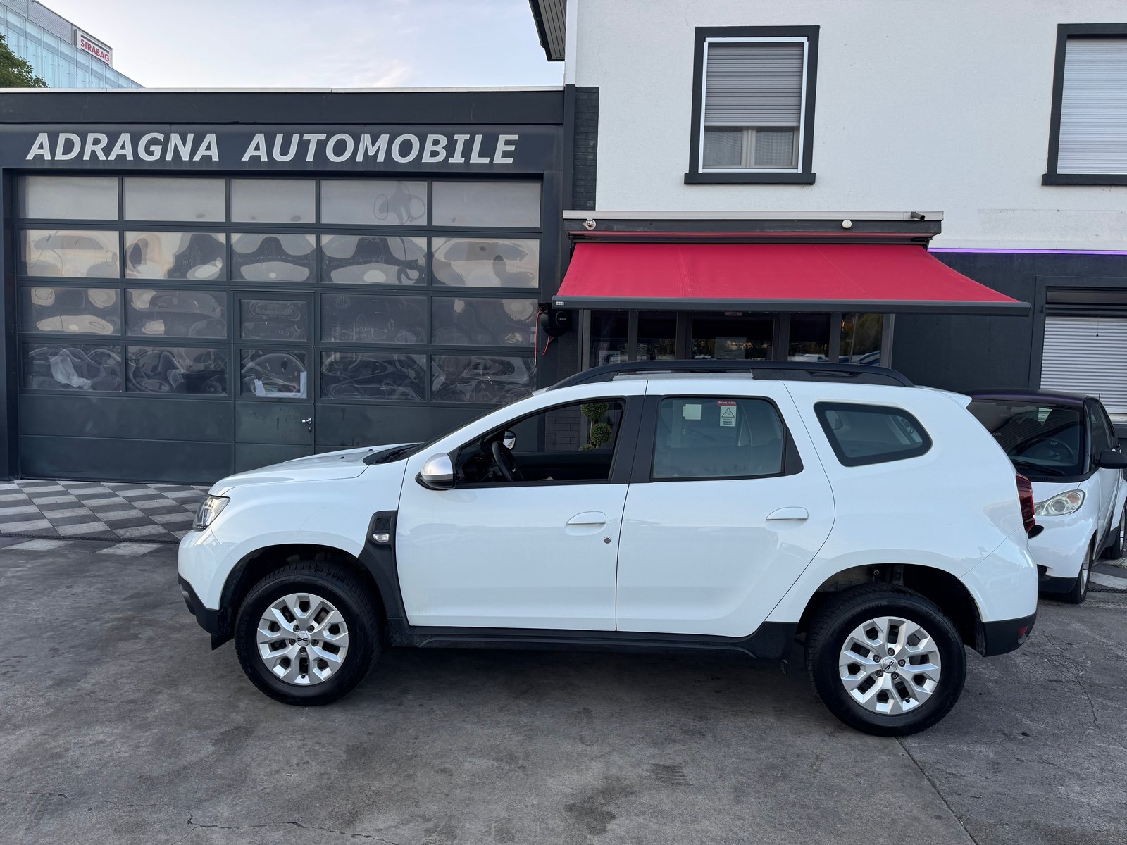 DACIA Duster TCe 150 Extreme 4x4, Petrol, Second hand / Used, Manual - 4