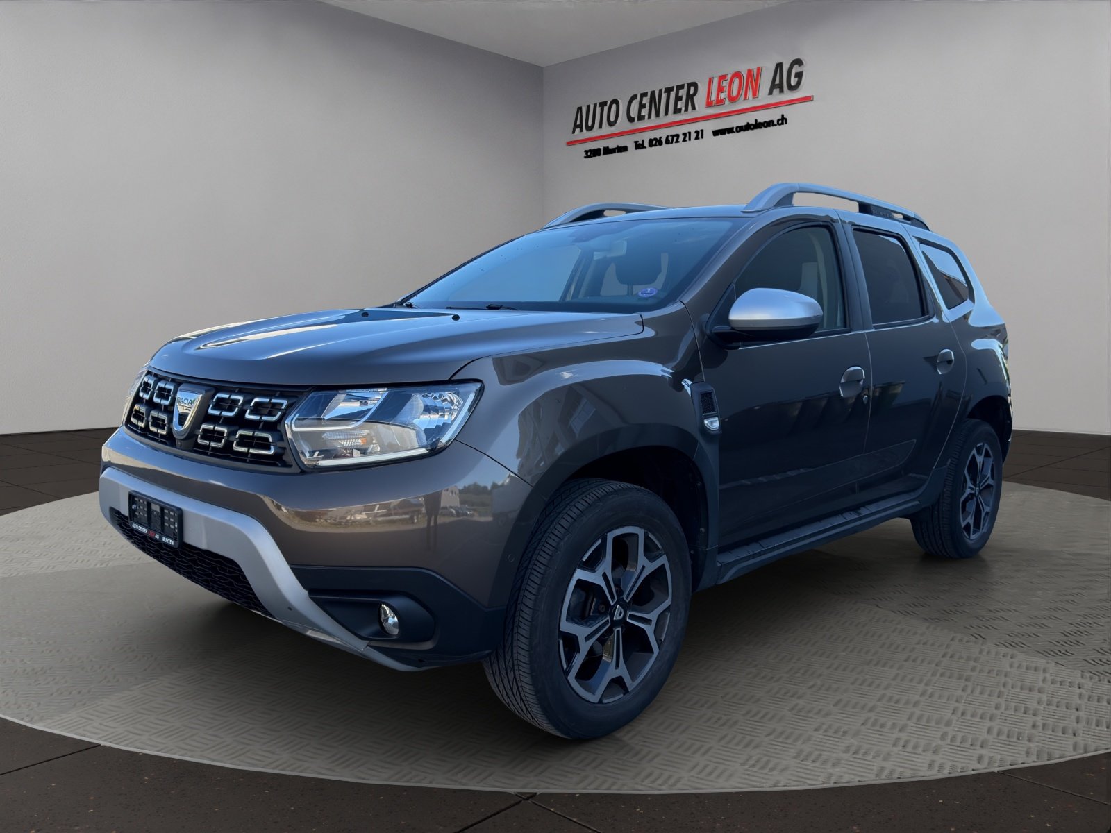 DACIA Duster SCe 115 Comfort 4x2, Petrol, Second hand / Used, Manual - 2
