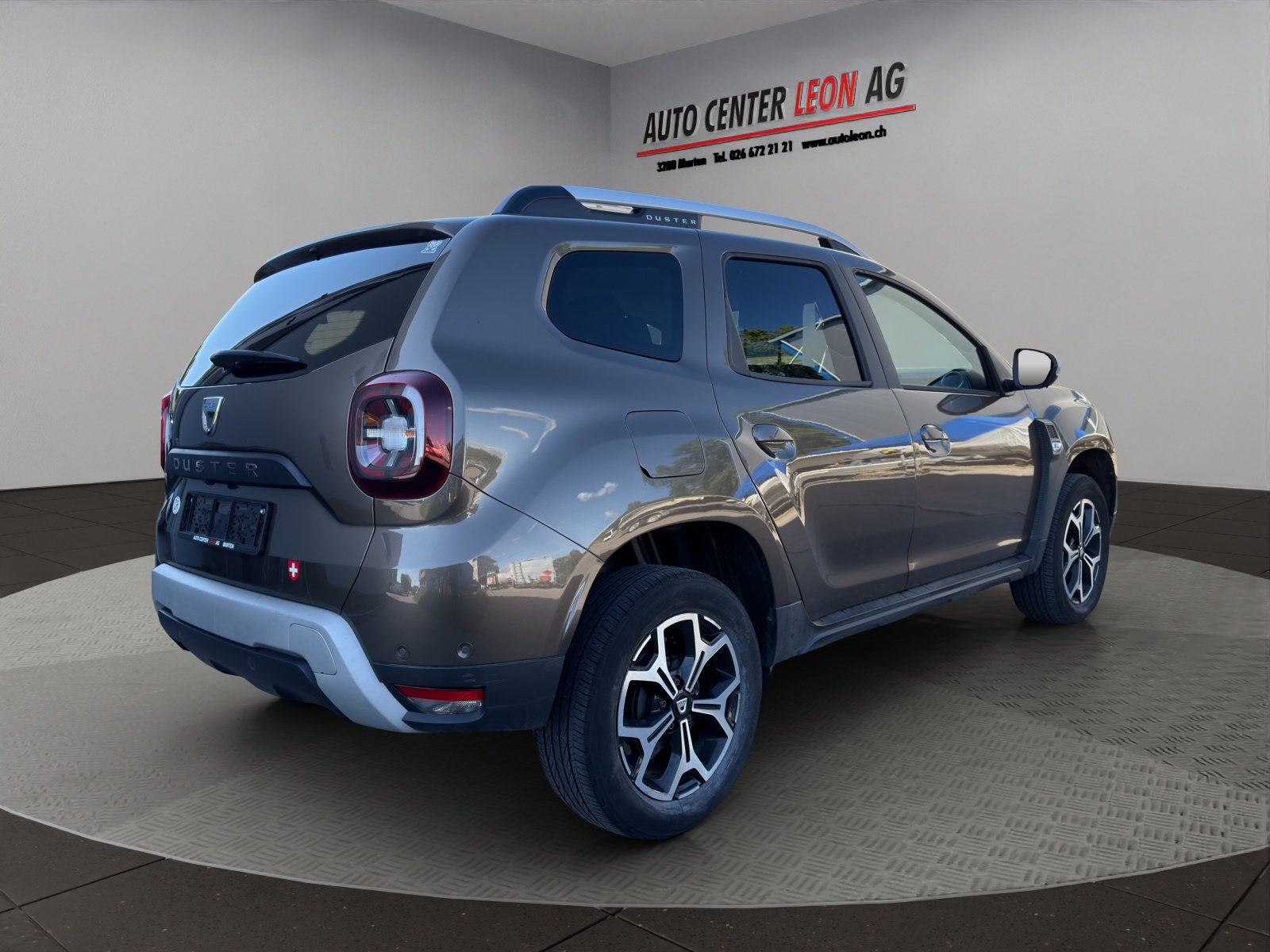 DACIA Duster SCe 115 Comfort 4x2, Petrol, Second hand / Used, Manual - 6