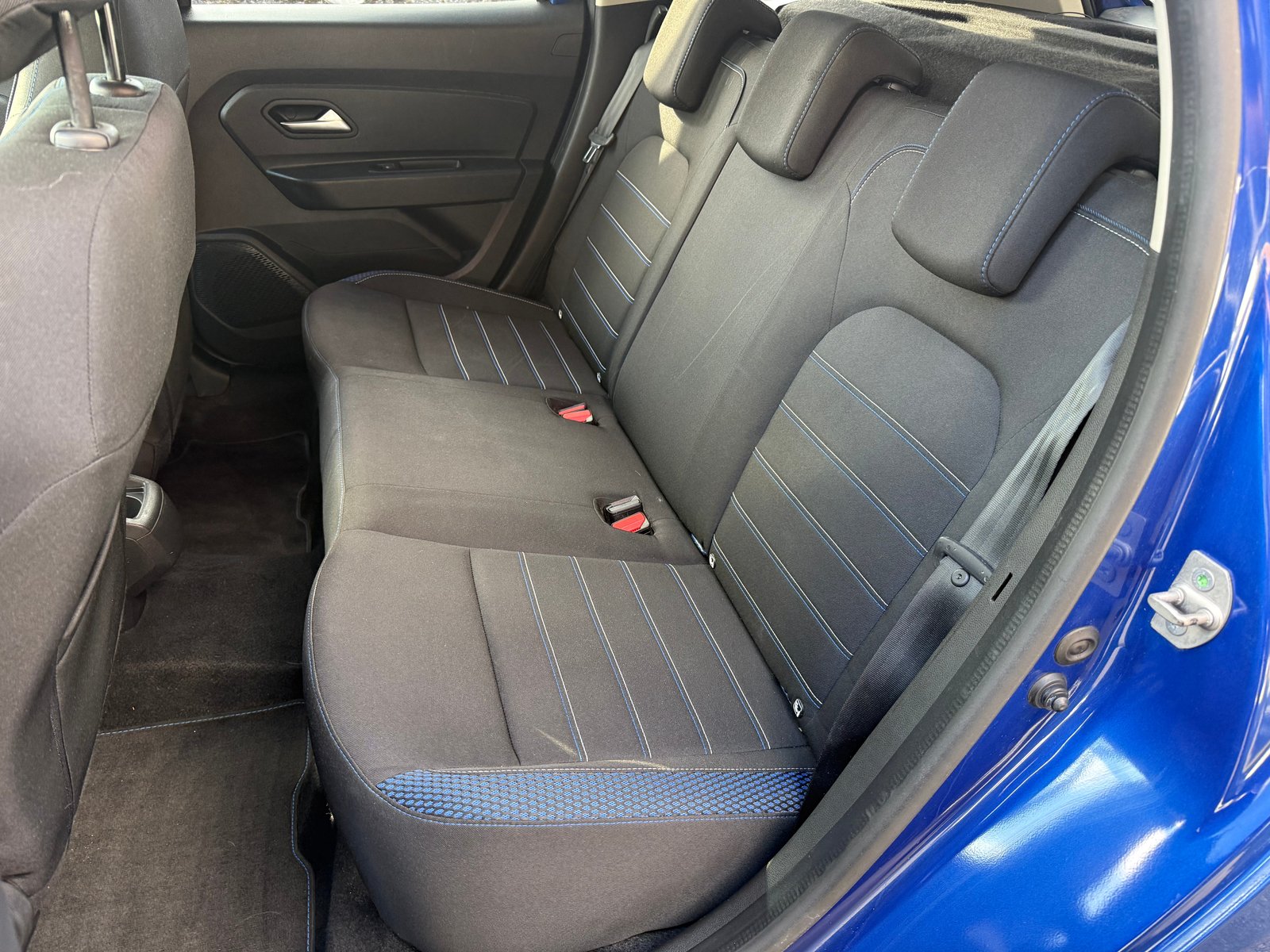 DACIA Duster dCi 115 Prestige 4x4, Diesel, Occasion / Gebraucht, Handschaltung - 5