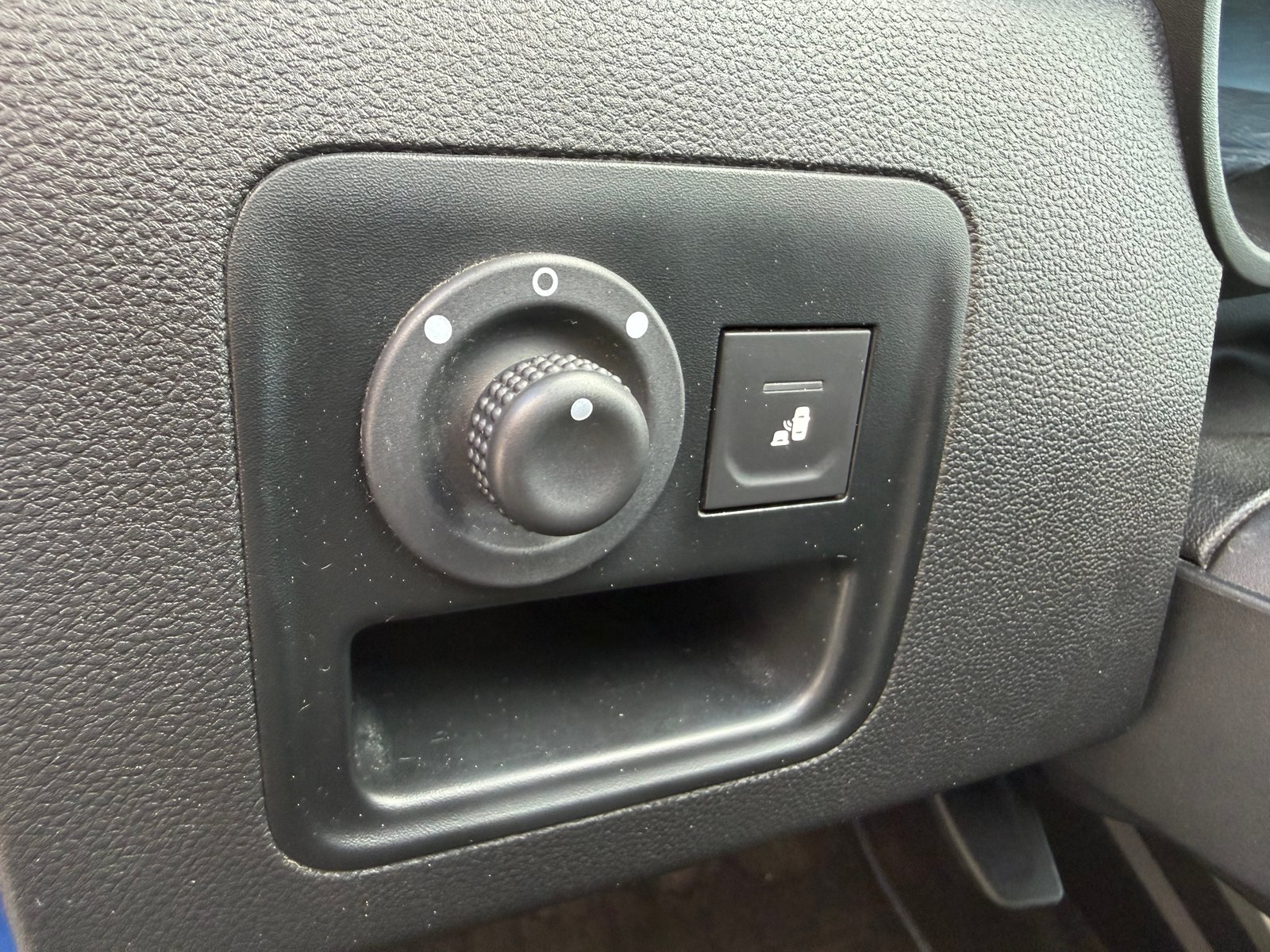 DACIA Duster dCi 115 Prestige 4x4, Diesel, Occasion / Gebraucht, Handschaltung - 7