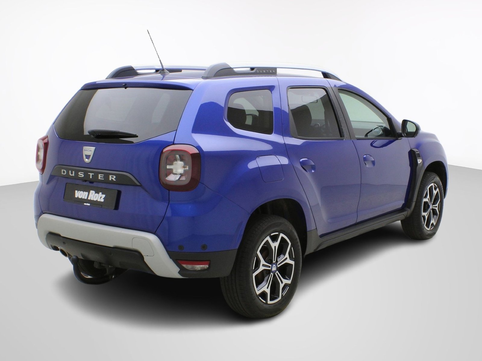 DACIA Duster 1.3 TCe Celebration 4WD, Petrol, Second hand / Used, Manual - 5