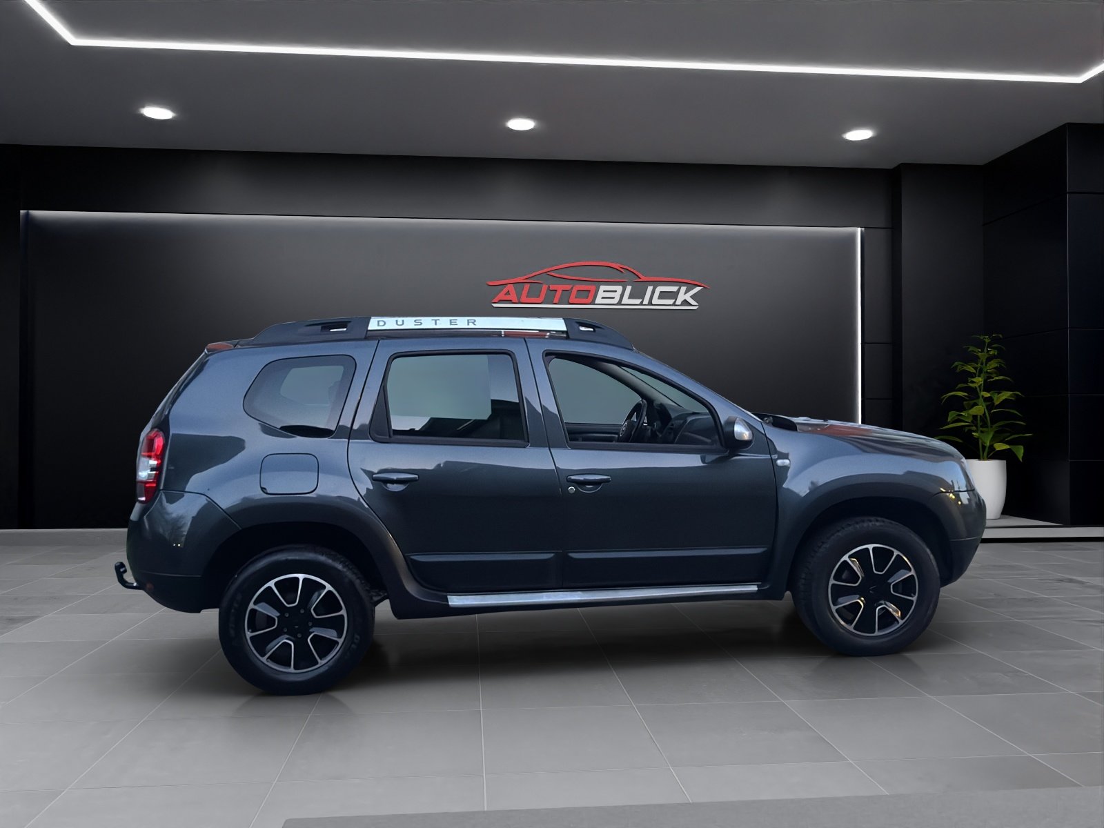 DACIA Duster 1.2 T Lauréate Dacia Duster 4x4 Frisch MFK S, Benzina, Occasioni / Usate, Manuale - 5
