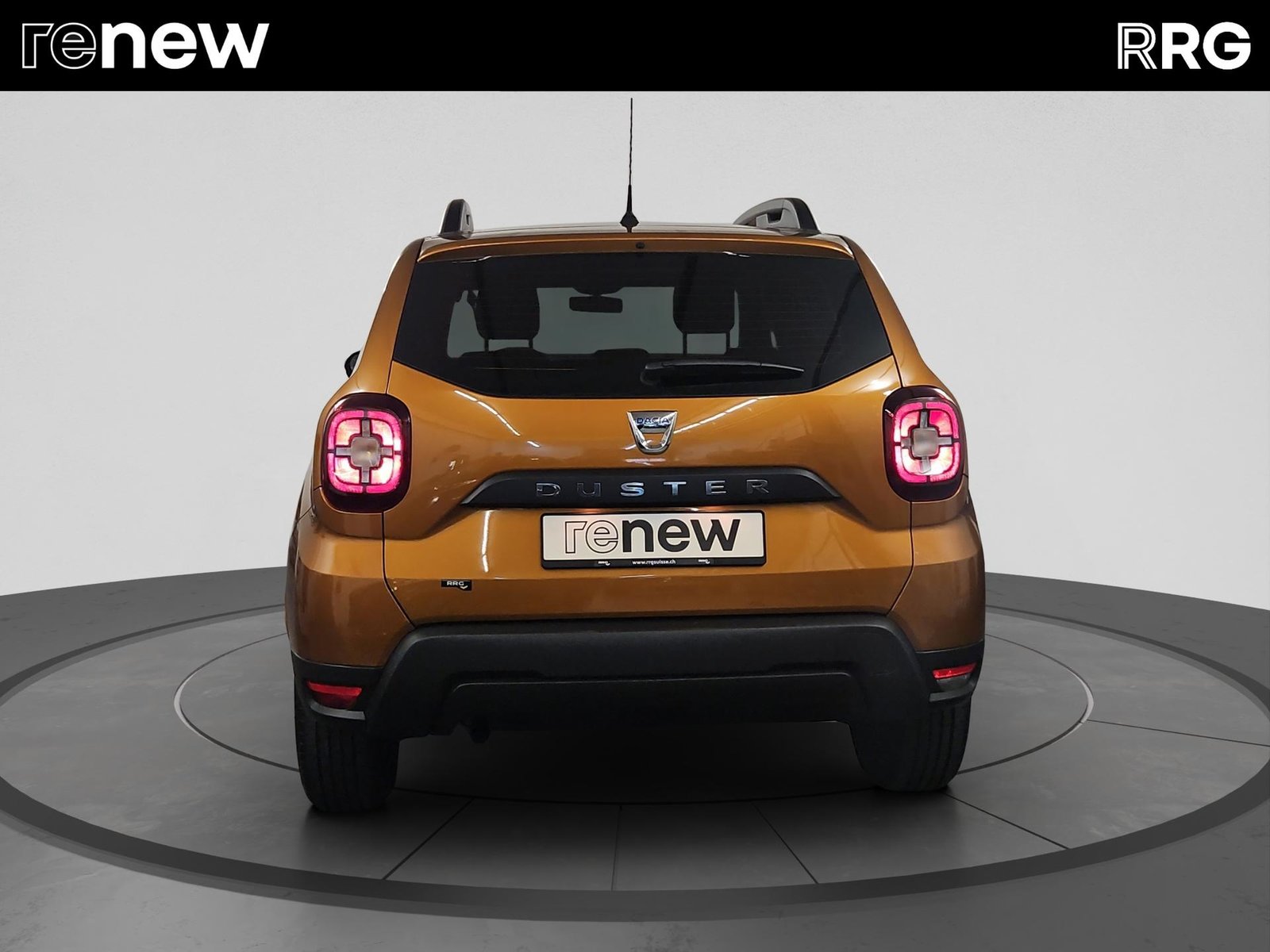 DACIA Duster TCe 100 Essential 4x2, Petrol, Second hand / Used, Manual - 4